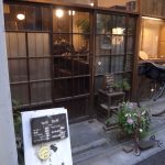 世田谷のはしっこの東北？！「喫茶 居桂詩」のこけしたち